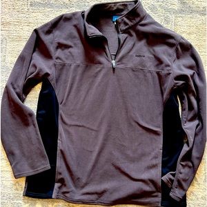 Men’s XXL Reebok half zip sweat shirt
